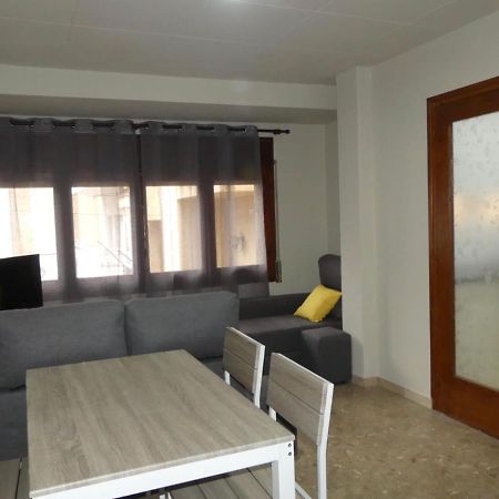 Apartament Encantador Al Centre De Vic Aptgarbi Exteriör bild