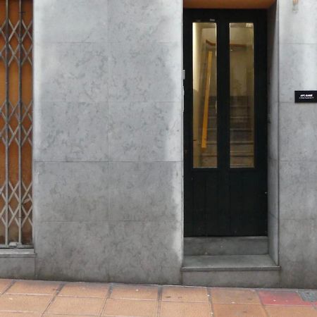 Apartament Encantador Al Centre De Vic Aptgarbi Exteriör bild