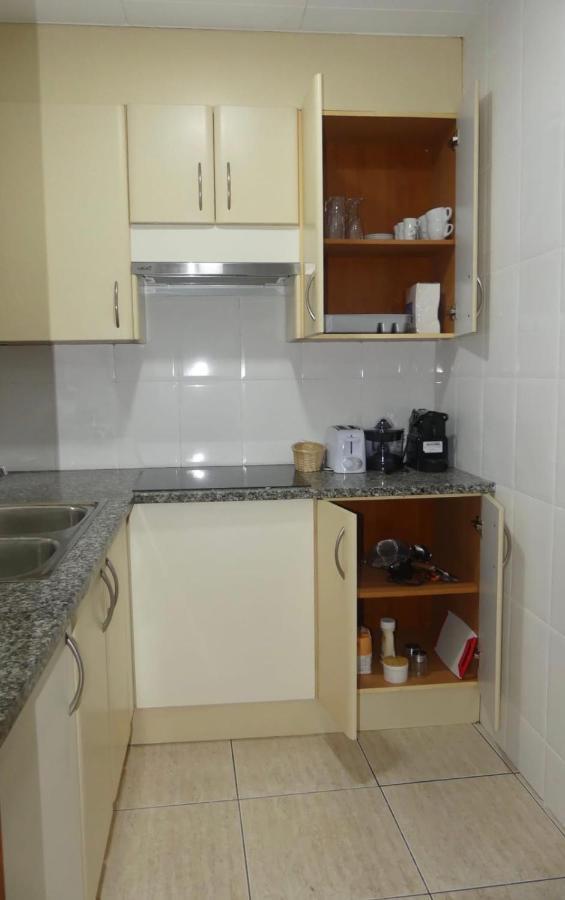 Apartament Encantador Al Centre De Vic Aptgarbi Exteriör bild