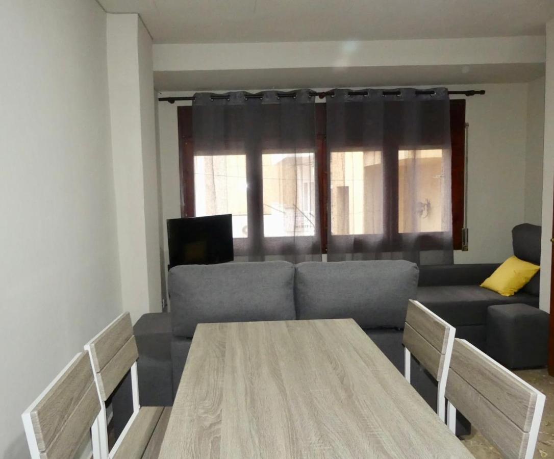 Apartament Encantador Al Centre De Vic Aptgarbi Exteriör bild